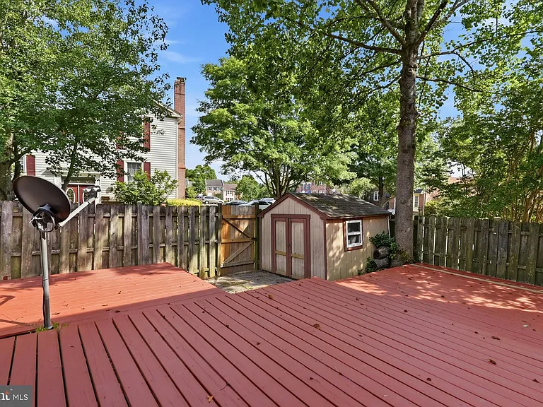 8031 Sleepy View Ln — Photo 41