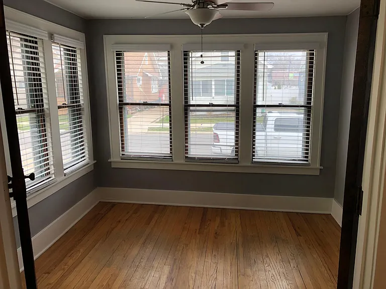347 W Troy St — Photo 5