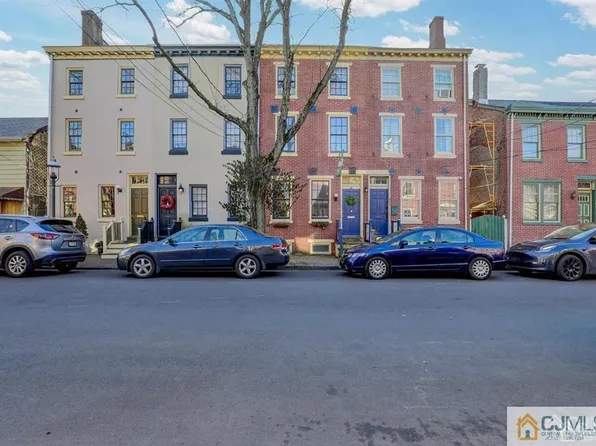 247 Clay St, Trenton, NJ 08611