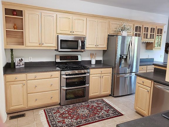 3rd image of 4000 Maggie Ct