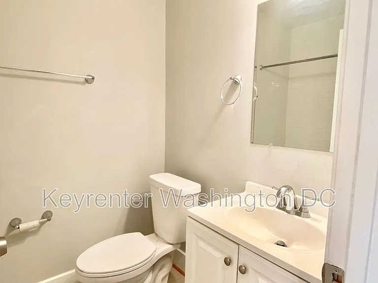 1715 Montello Ave NE #2 — Photo 9