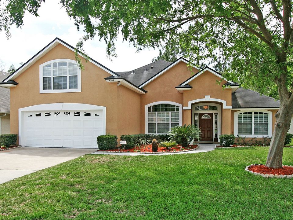 1st image of 8862 Canopy Oaks Dr