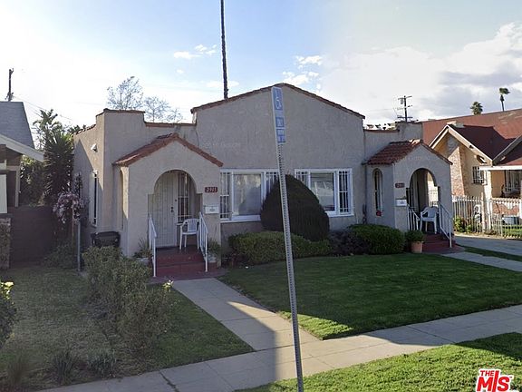 2nd image of 2911 5th Ave