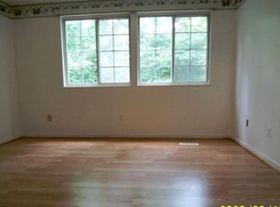 3598 Wharf Ln, Triangle, VA 22172