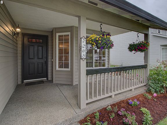 3rd image of 7205 NE 165th Ave