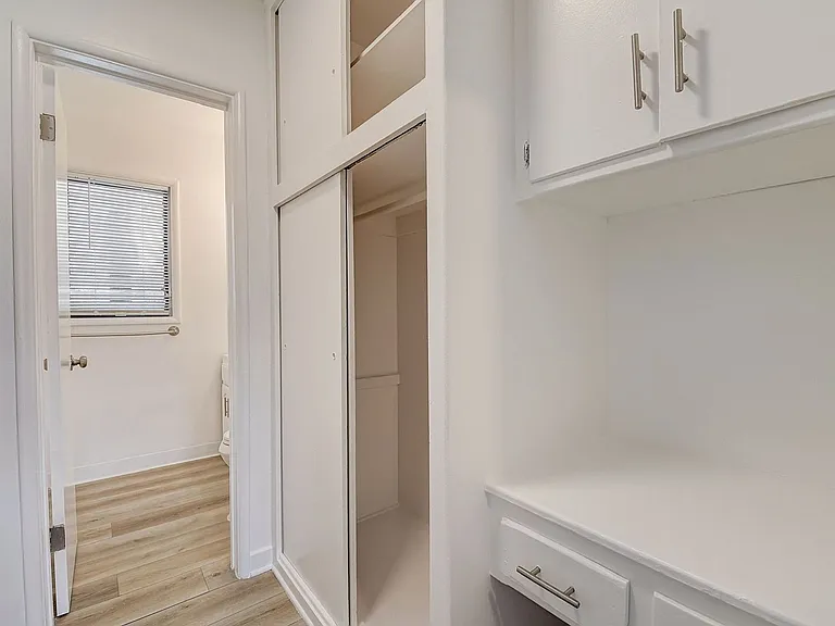 7044 Lanewood Ave — Photo 12