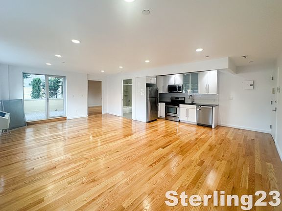 4th image of 2315 Astoria Blvd APT 1D