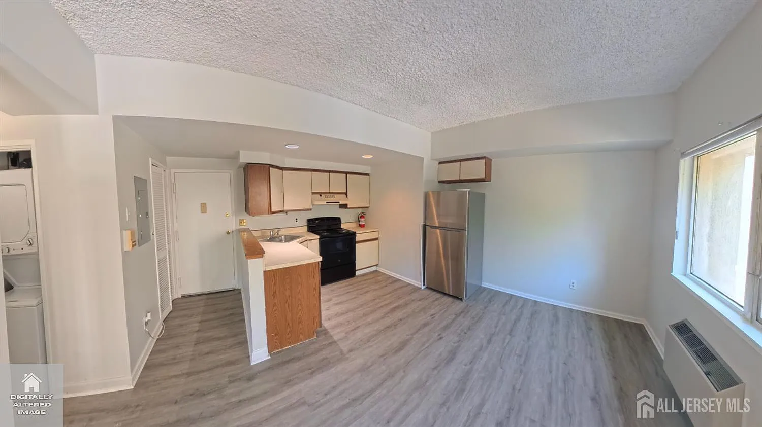 1 bed, 1.0 bath, 596 sqft, $1,800 — Photo 3