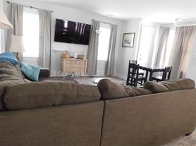 107 69th St, Virginia Beach, VA