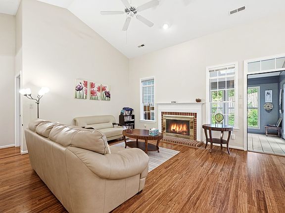 4th image of 1634 Brightfield Pl