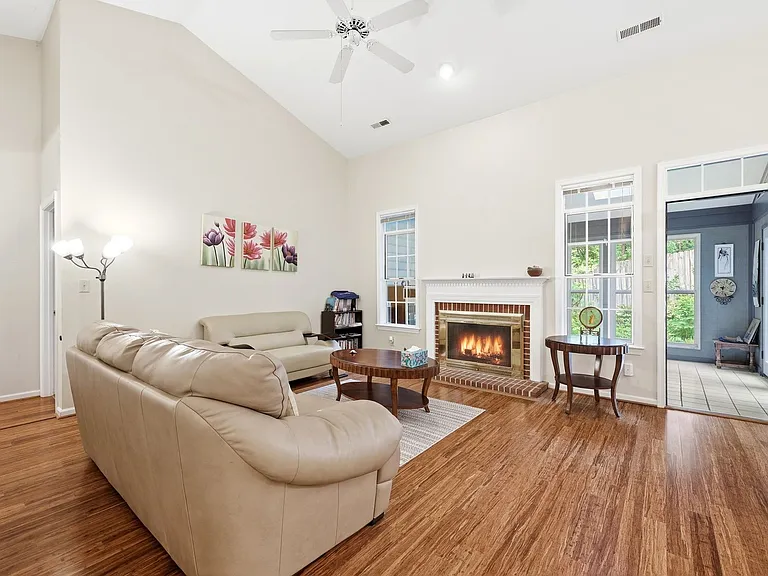 1634 Brightfield Pl — Photo 4