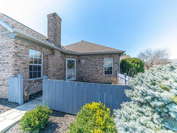 2nd image of 3724 Falls Circle Dr