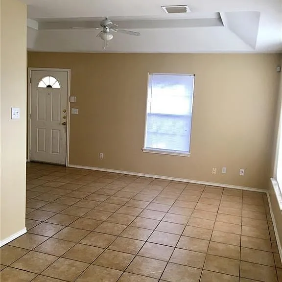 812 N Cross Ln #4 — Photo 11