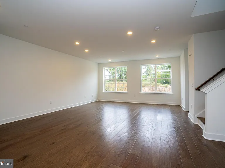 144 Ada Hightower Ave — Photo 3