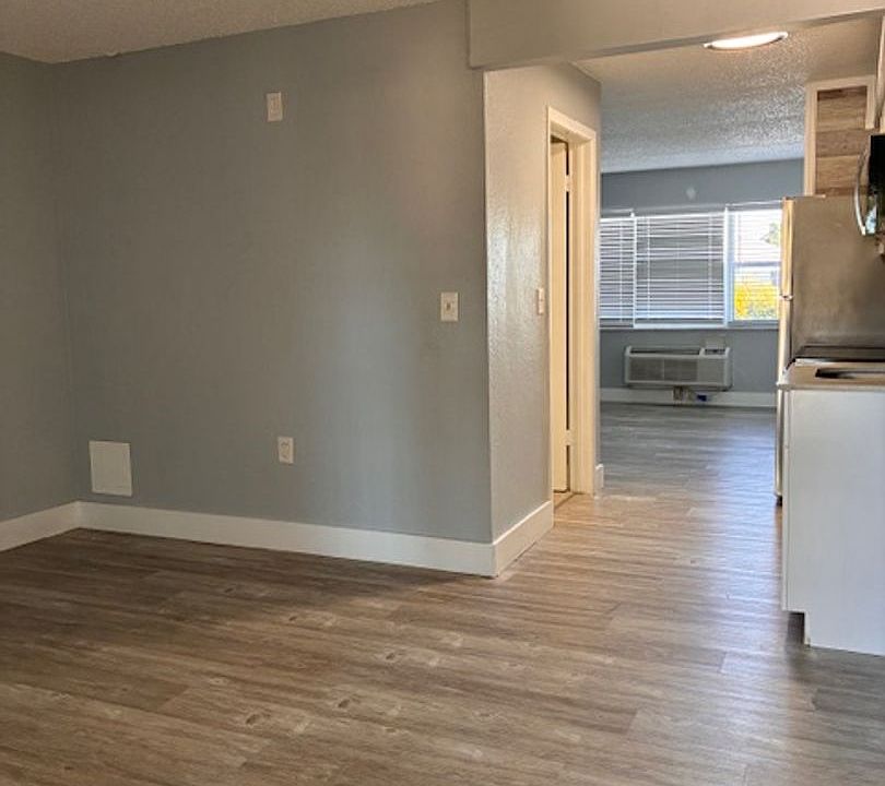 1st image of 3817 Del Prado Blvd S APT 105