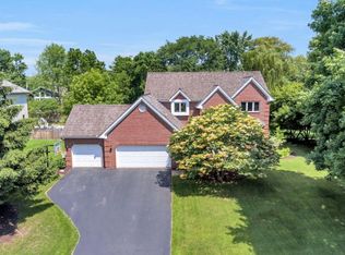 16940 45th Ave N, Plymouth, MN 55446