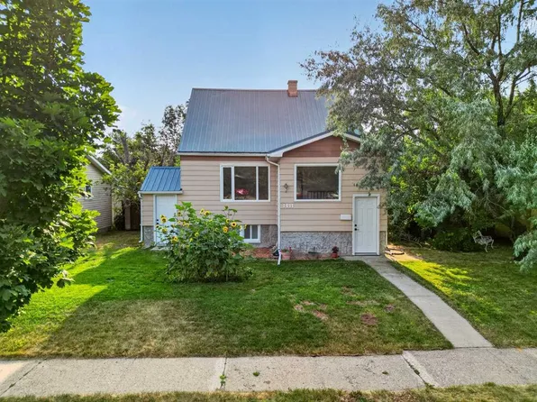1011 W 11th St S, Lethbridge, AB T1K 1P6