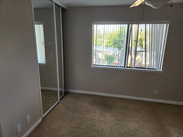 2040 Main St — Photo 18
