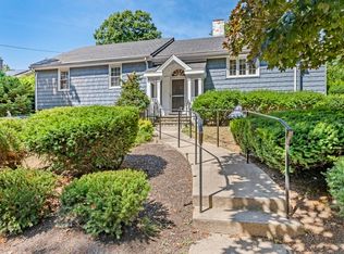 107 Ellis Farm Ln, Melrose, MA 02176