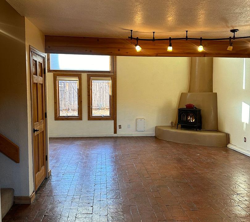 1st image of 3254 La Avenida De San Marcos