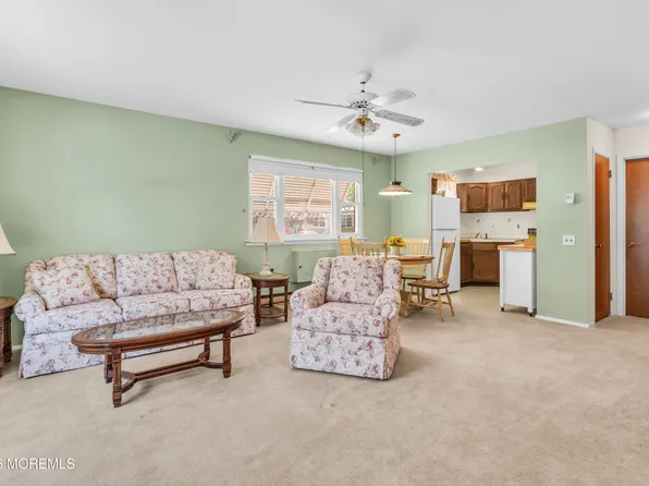 130 A Hudson Parkway, Whiting, NJ 08759