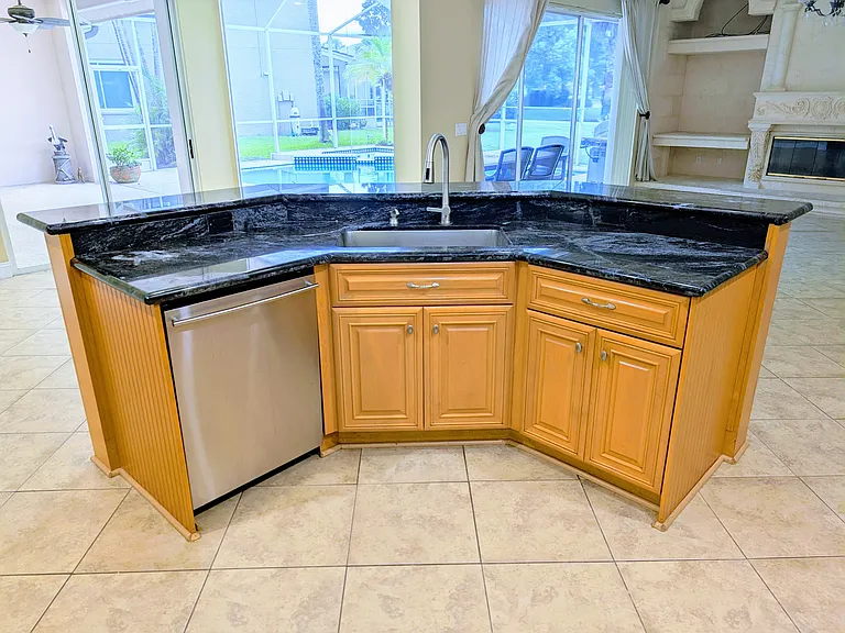 5667 Wellington Ct — Photo 15