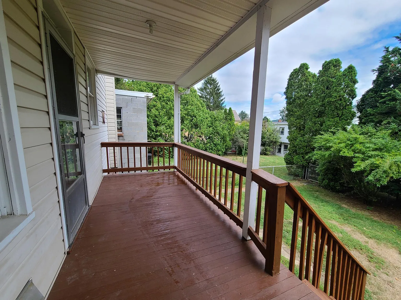 3 bed, 1656 sqft, $1,250 — Photo 2