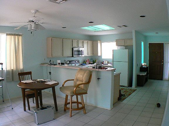 4th image of 219 N Cobalt Dr