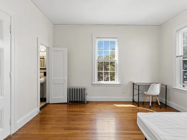 186 Waterman St #7 — Photo 6