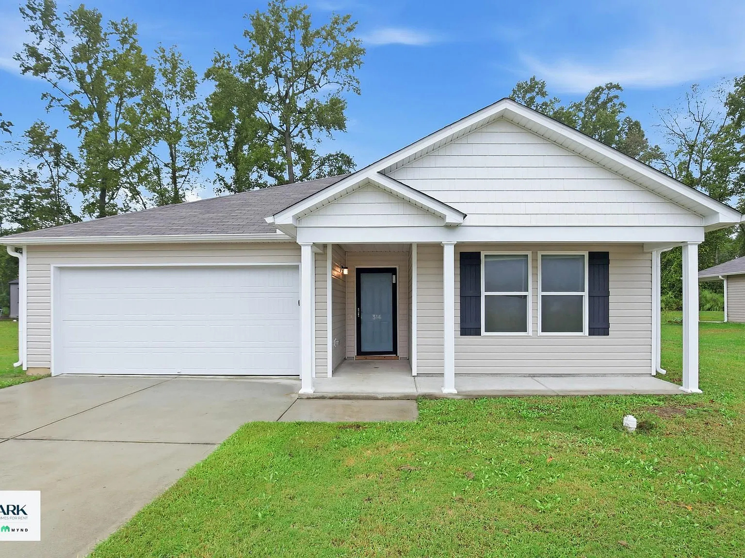 4 bed, 2.0 bath, 1776 sqft, $1,775 — Photo 1