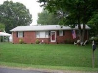 16117 Edgewood Dr, Chester, VA 23831