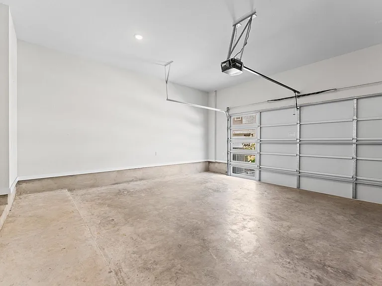 16514 Lake Austin St — Photo 29