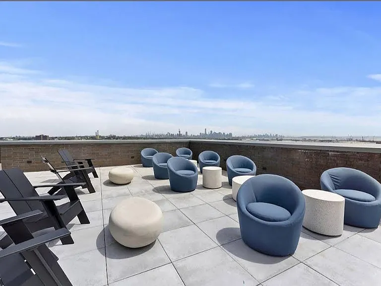 185 Avenue F #1-01 — Photo 20
