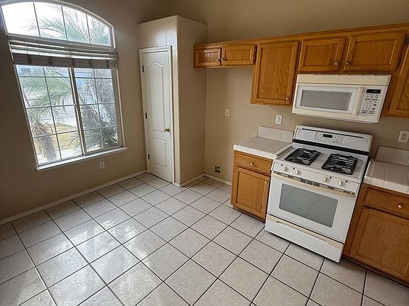 4th image of 9620 Lanneau Ct