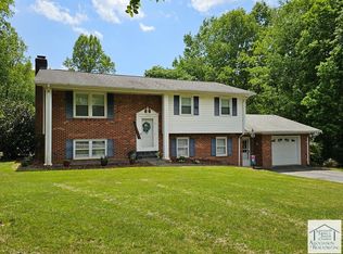 139 Carriage Ct, Ridgeway, VA 24148
