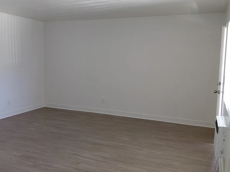 25 New York St #15 — Photo 6