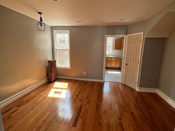 3rd image of 5949 Bingham St Floor 1