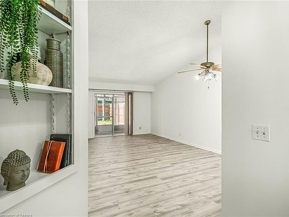 2nd image of 3831 Ponce De Leon Blvd