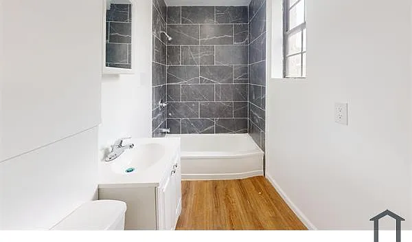 4286 Paul St #2R — Photo 4