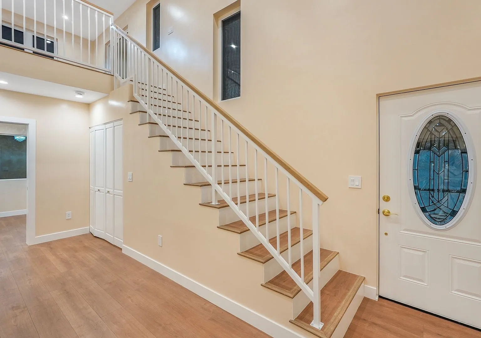 Urban Loft Living in North Hollywood Brand New 2BR/2BA — Photo 3