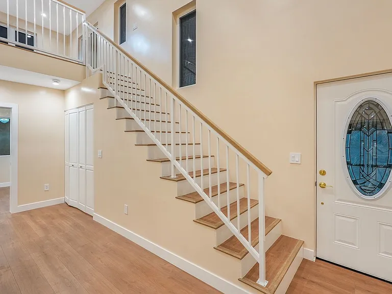 11554 Arminta St — Photo 3