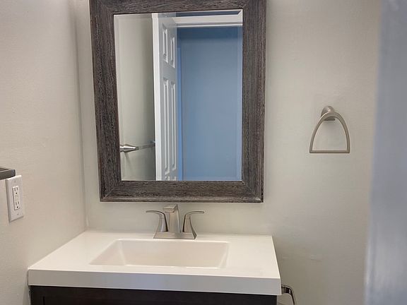 5th image of 1500 Herbert Dr #I