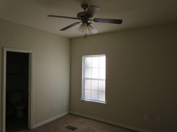 5th image of 1307 Foxwood Pl