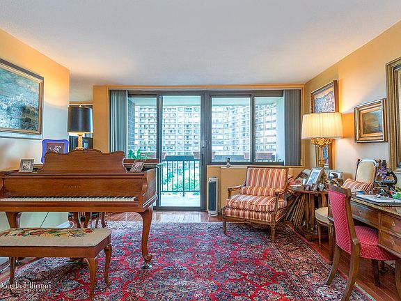 5th image of 1 Bay Club Dr APT 6F