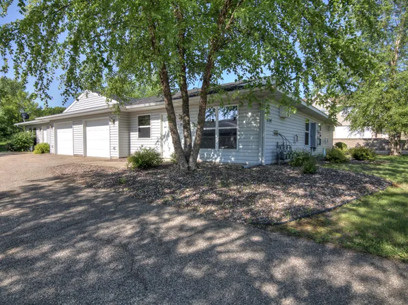 2216 11th Ave E, Menomonie, WI 54751