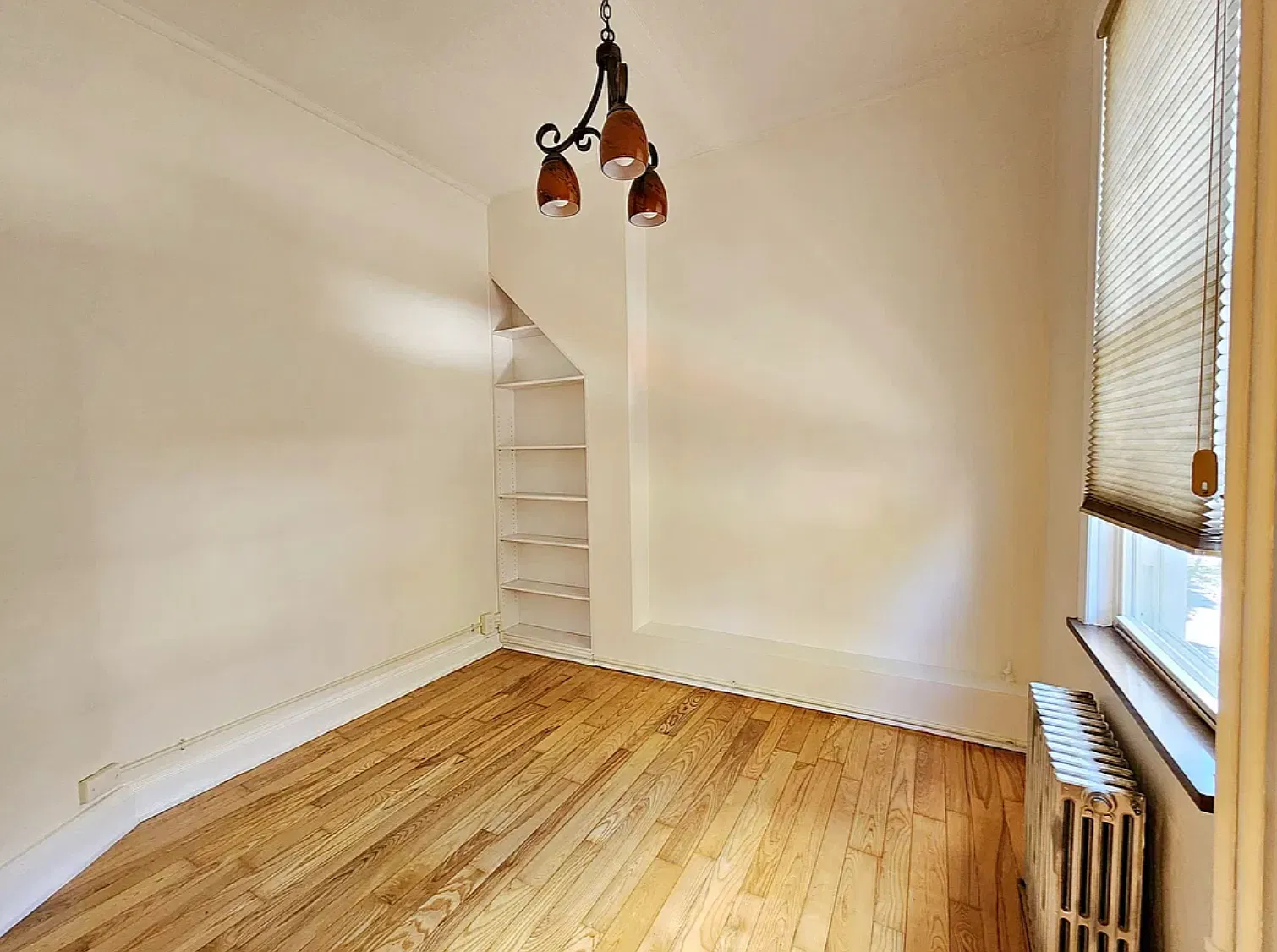 376 Manhattan Avenue — Photo 4