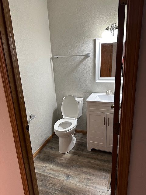 1st image of 172 Gilbert Ave #172