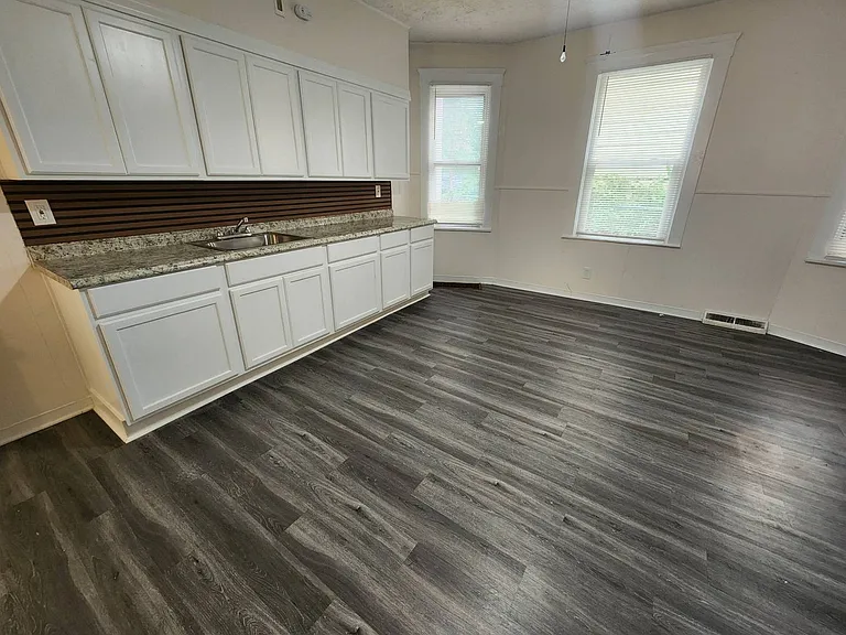 6701 Gertrude Ave — Photo 14