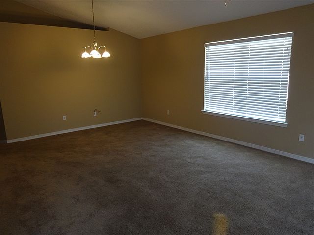 2nd image of 78 Somerset Dr