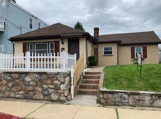 12 3rd Ave, Lester, PA 19029